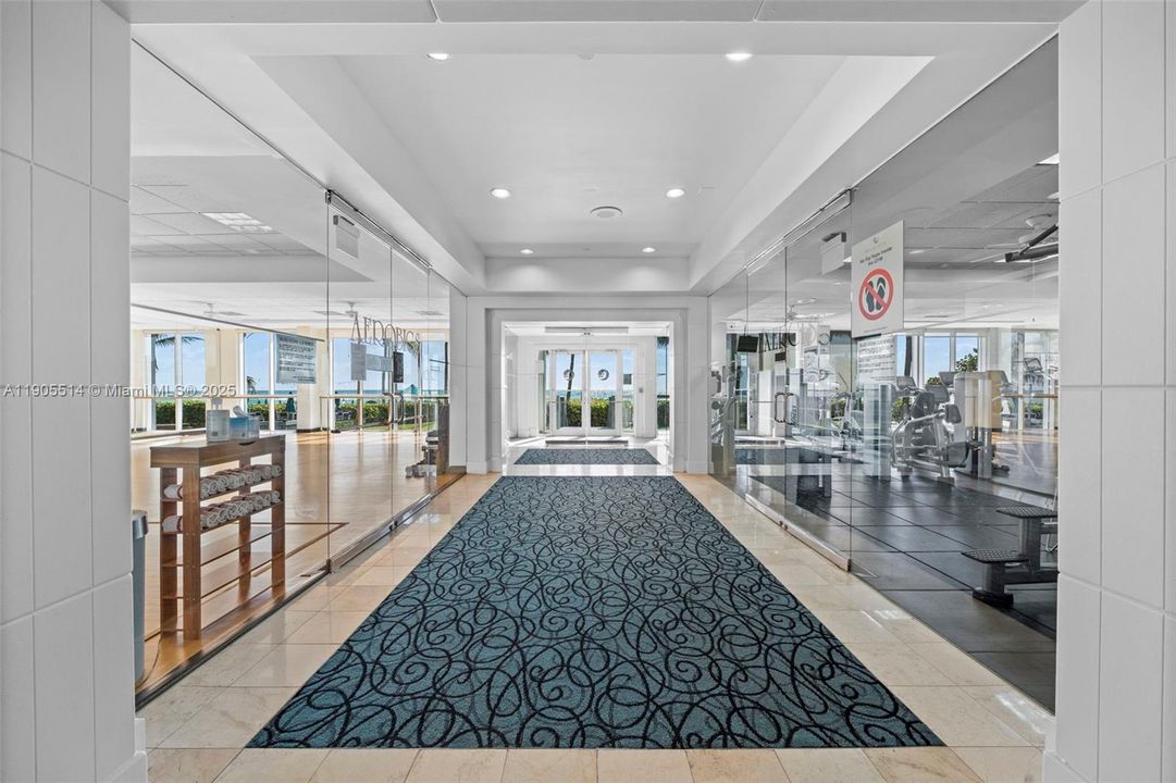 For Sale: $2,499,999 (3 beds, 4 baths, 3206 Square Feet)