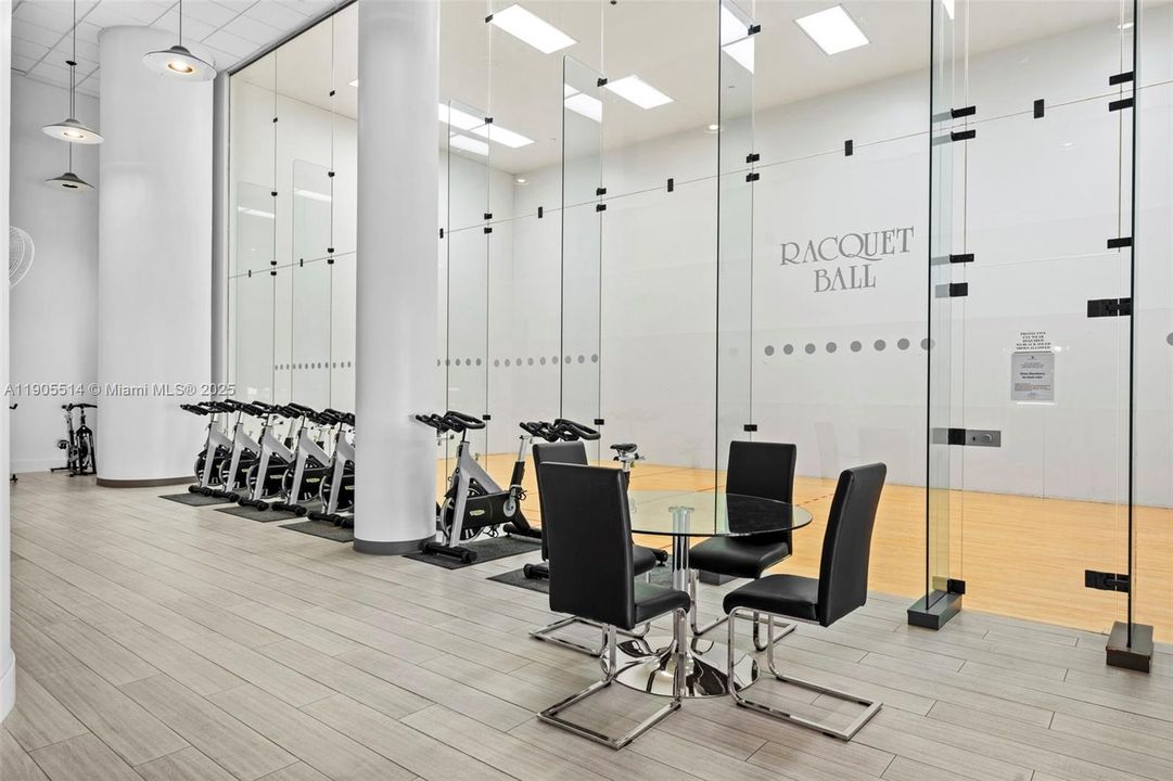 For Sale: $2,499,999 (3 beds, 4 baths, 3206 Square Feet)