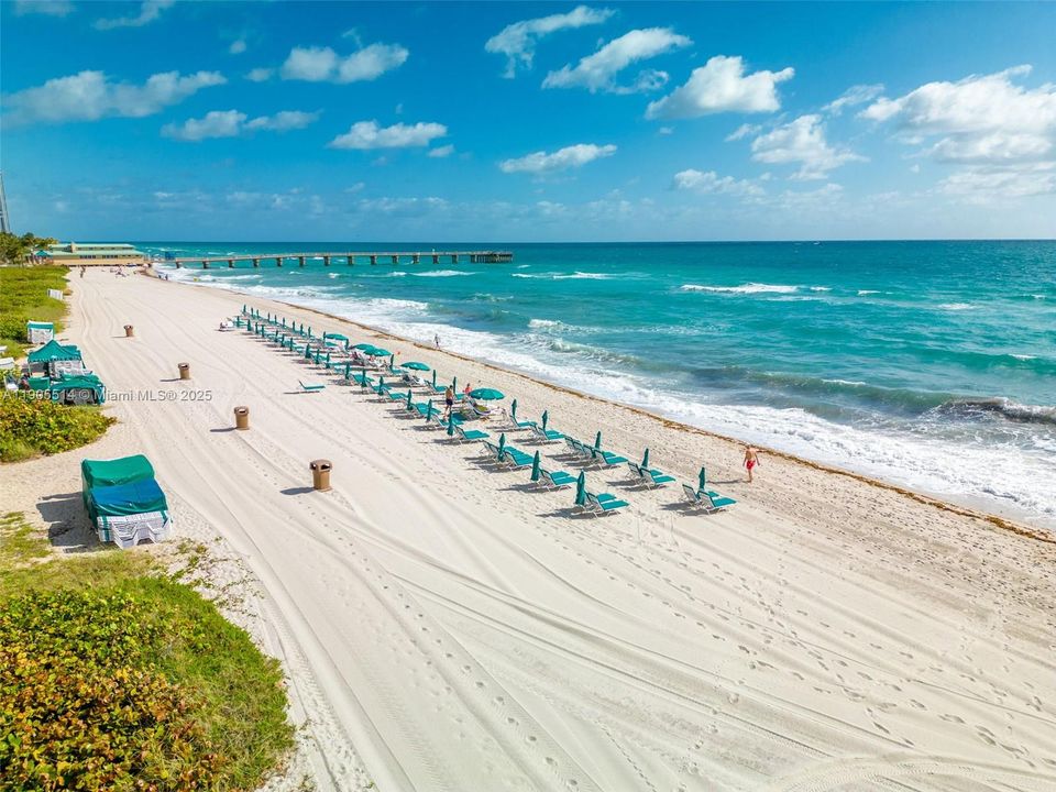 For Sale: $2,499,999 (3 beds, 4 baths, 3206 Square Feet)