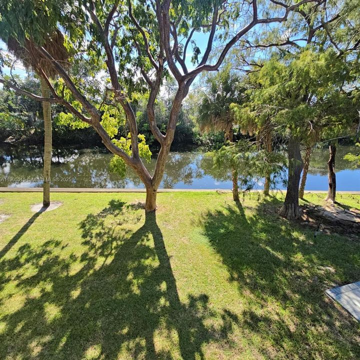 出租: $4,500 (4 贝兹, 3 浴室, 3130 平方英尺)