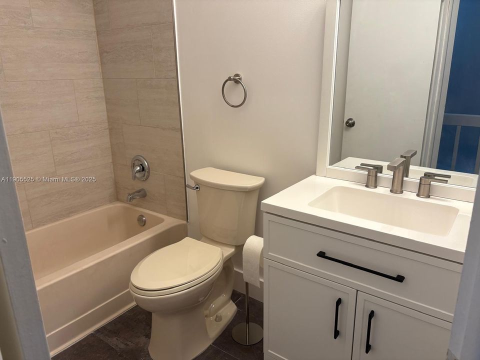 Recientemente alquilado: $2,600 (3 camas, 2 baños, 1400 Pies cuadrados)