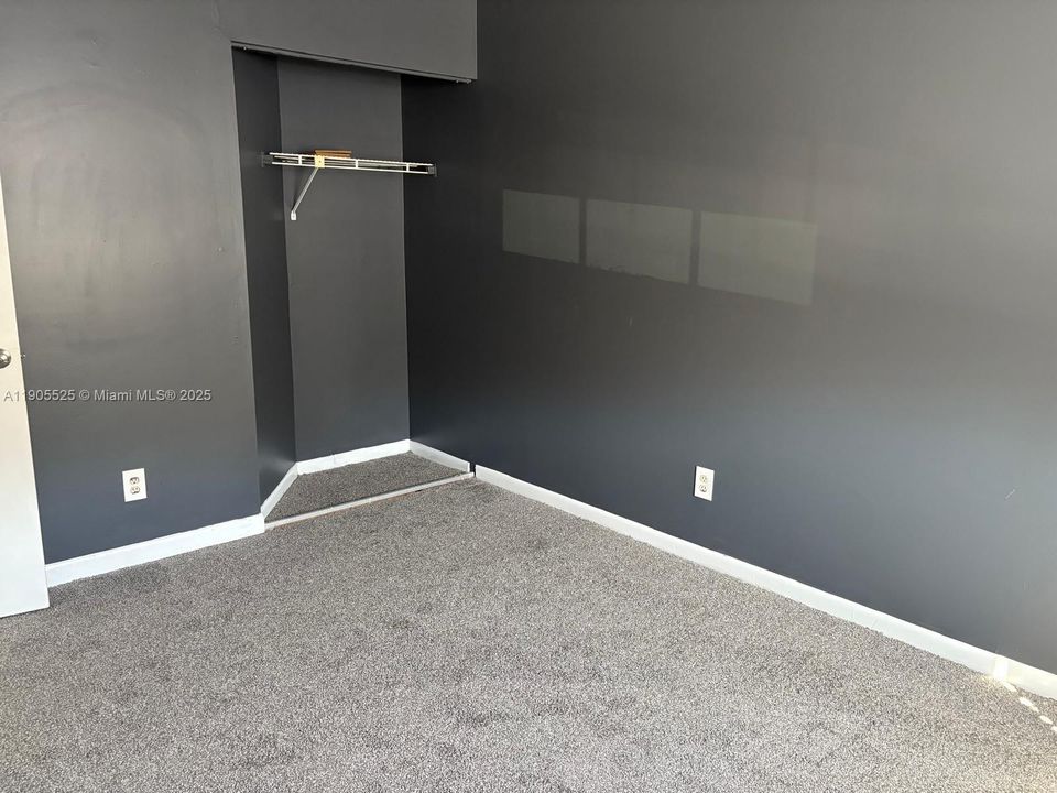 Recientemente alquilado: $2,600 (3 camas, 2 baños, 1400 Pies cuadrados)