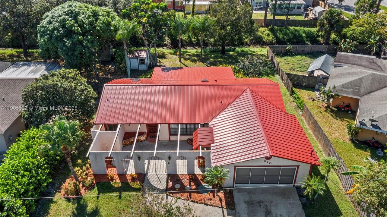 Activo con contrato: $320,000 (3 camas, 2 baños, 1596 Pies cuadrados)