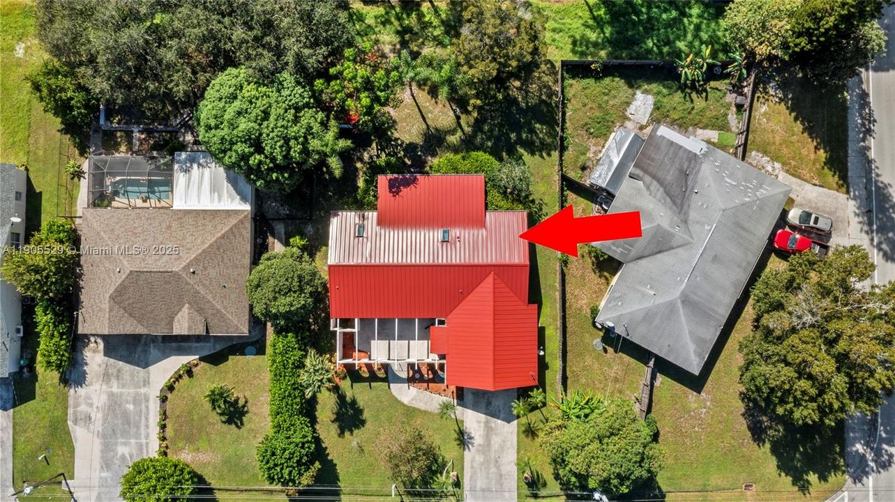 Activo con contrato: $320,000 (3 camas, 2 baños, 1596 Pies cuadrados)