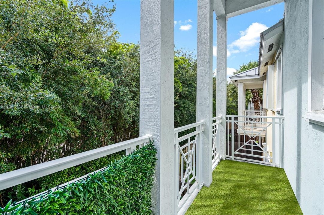 待售: $670,000 (3 贝兹, 3 浴室, 2008 平方英尺)