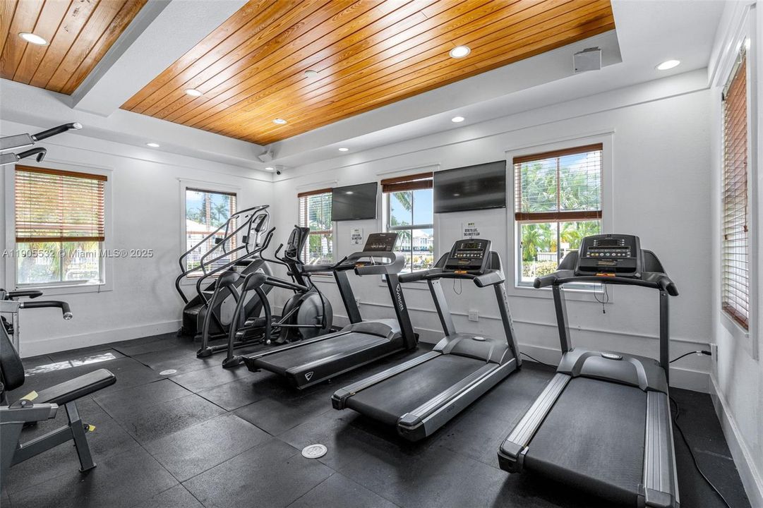 待售: $670,000 (3 贝兹, 3 浴室, 2008 平方英尺)