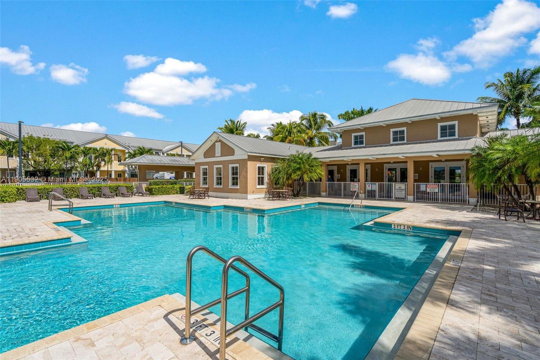 待售: $670,000 (3 贝兹, 3 浴室, 2008 平方英尺)