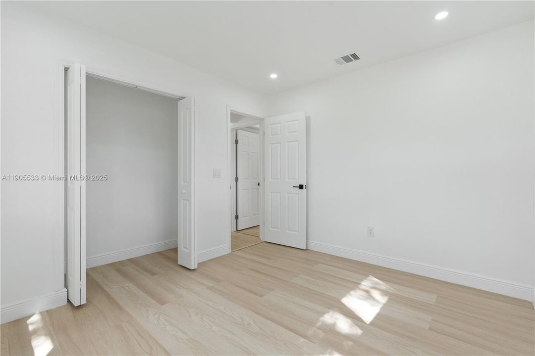 For Sale: $529,999 (4 beds, 3 baths, 1653 Square Feet)