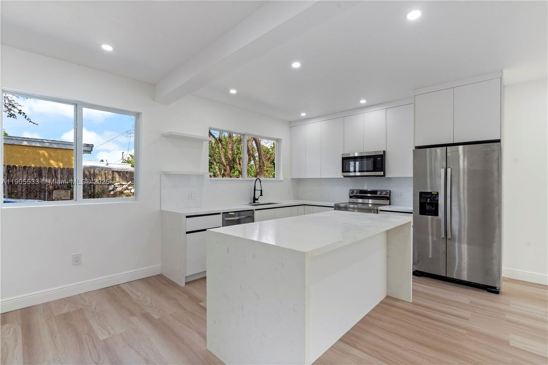 For Sale: $529,999 (4 beds, 3 baths, 1653 Square Feet)