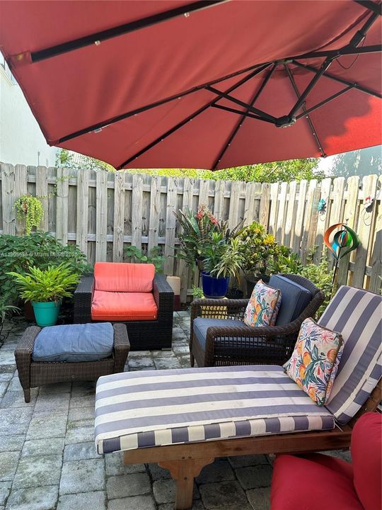 待售: $450,000 (3 贝兹, 2 浴室, 1827 平方英尺)