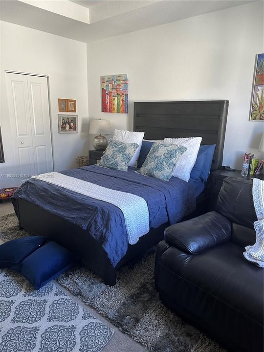 待售: $450,000 (3 贝兹, 2 浴室, 1827 平方英尺)