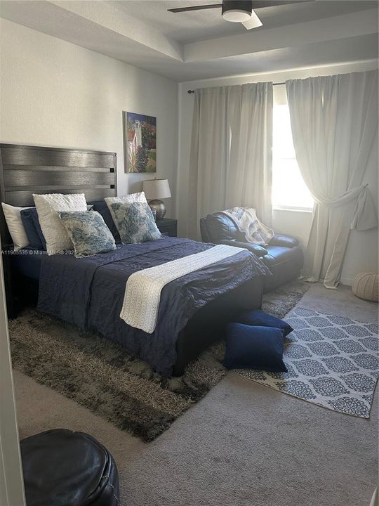 待售: $450,000 (3 贝兹, 2 浴室, 1827 平方英尺)