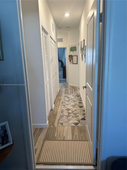 待售: $450,000 (3 贝兹, 2 浴室, 1827 平方英尺)