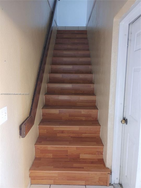 For Rent: $2,850 (3 beds, 2 baths, 1330 Square Feet)