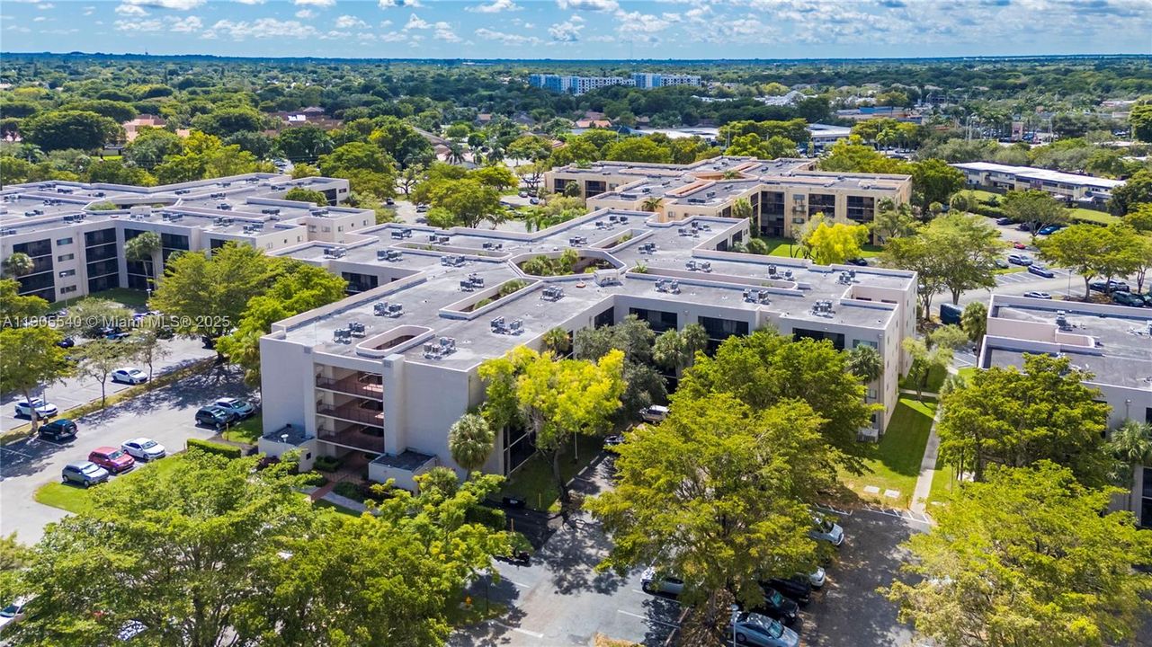 合同活跃: $280,000 (3 贝兹, 2 浴室, 1040 平方英尺)