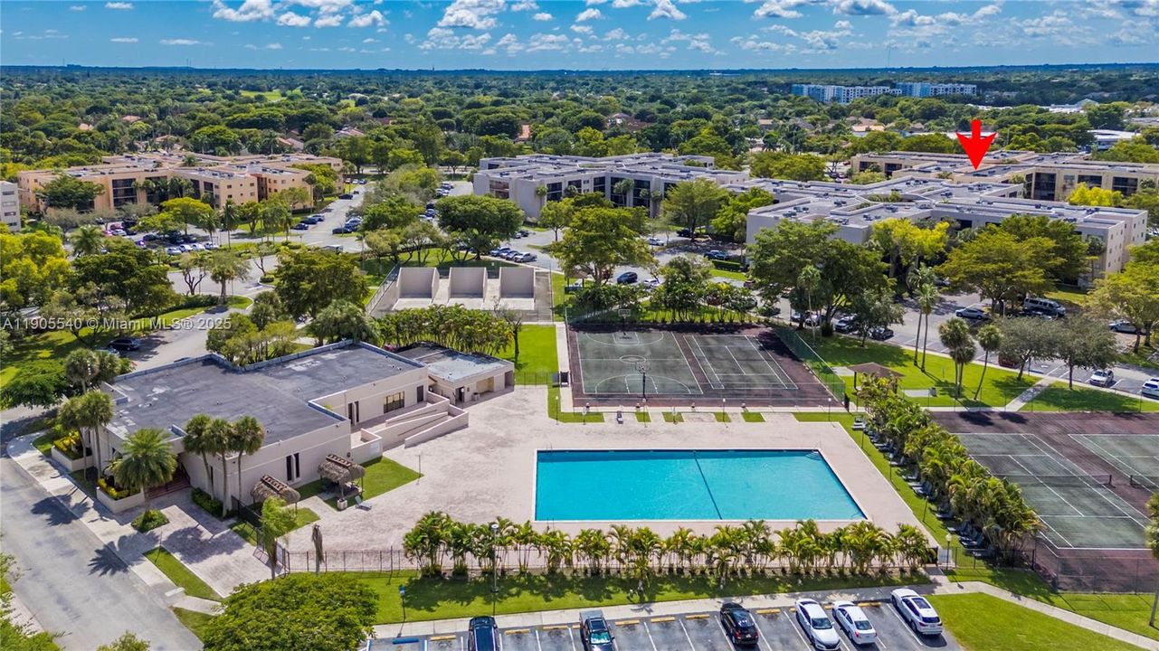 合同活跃: $280,000 (3 贝兹, 2 浴室, 1040 平方英尺)