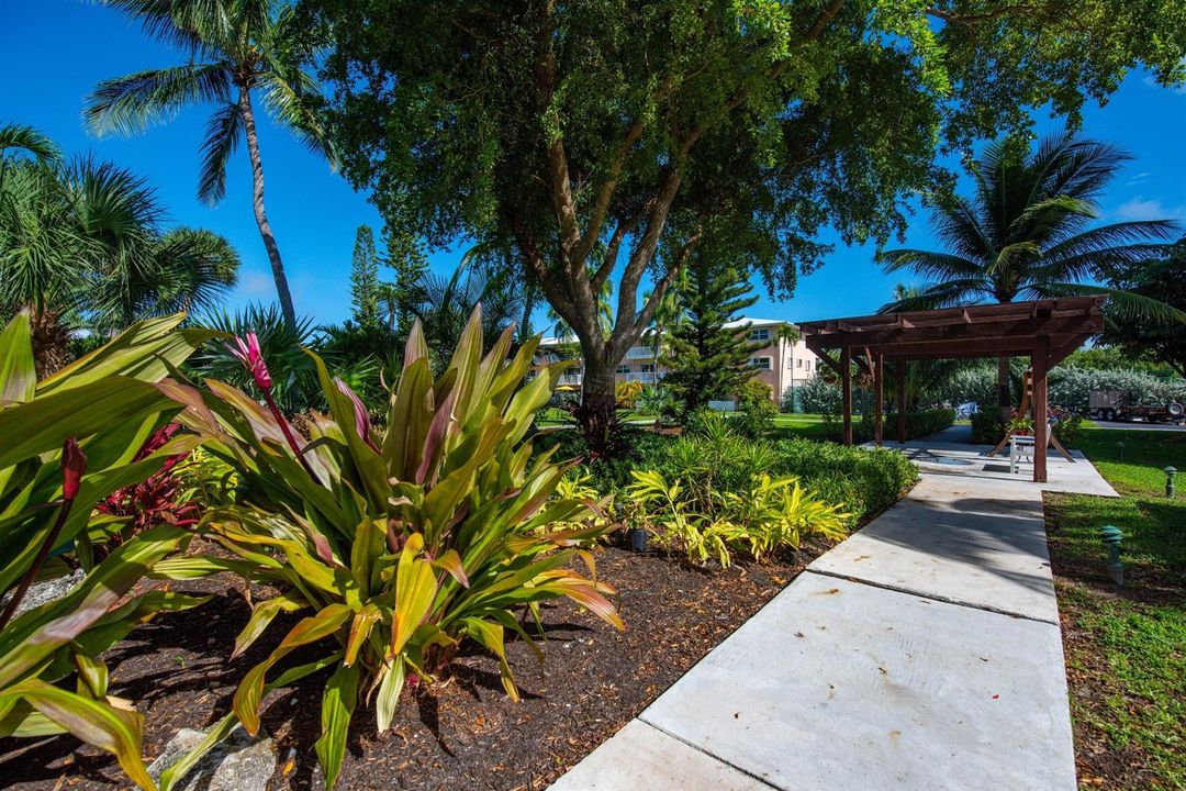 Landscaped Common Area