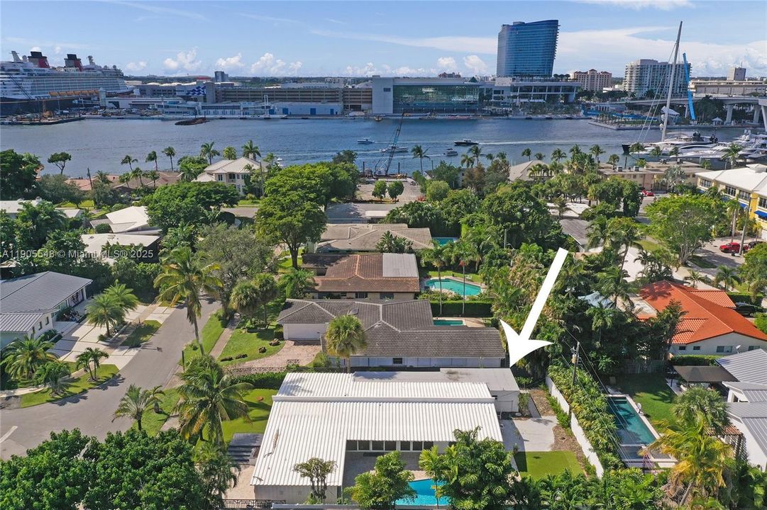 En Venta: $1,899,000 (4 camas, 3 baños, 2194 Pies cuadrados)