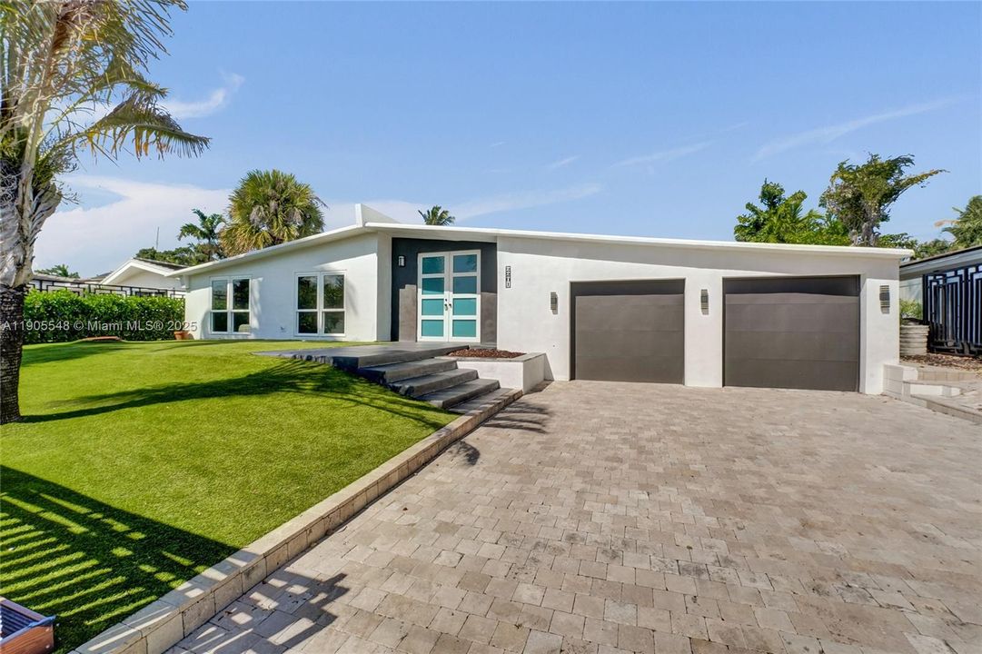 En Venta: $1,899,000 (4 camas, 3 baños, 2194 Pies cuadrados)