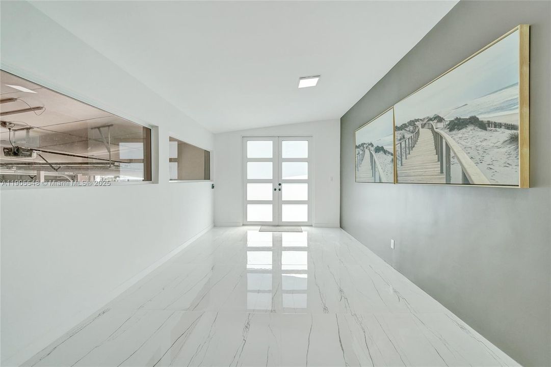 En Venta: $1,899,000 (4 camas, 3 baños, 2194 Pies cuadrados)