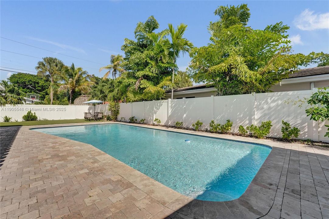 En Venta: $1,899,000 (4 camas, 3 baños, 2194 Pies cuadrados)