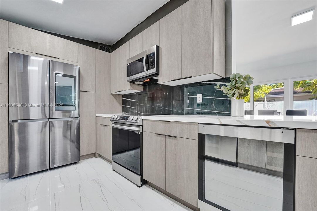 En Venta: $1,899,000 (4 camas, 3 baños, 2194 Pies cuadrados)