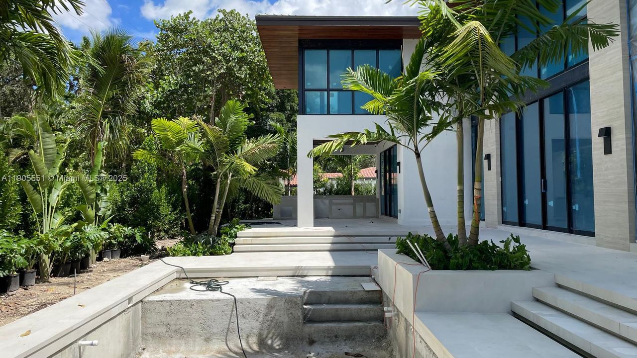 For Sale: $5,900,000 (4 beds, 4 baths, 4410 Square Feet)