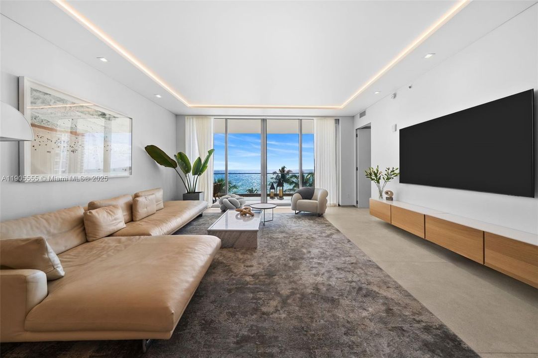 待售: $4,700,000 (3 贝兹, 5 浴室, 2468 平方英尺)