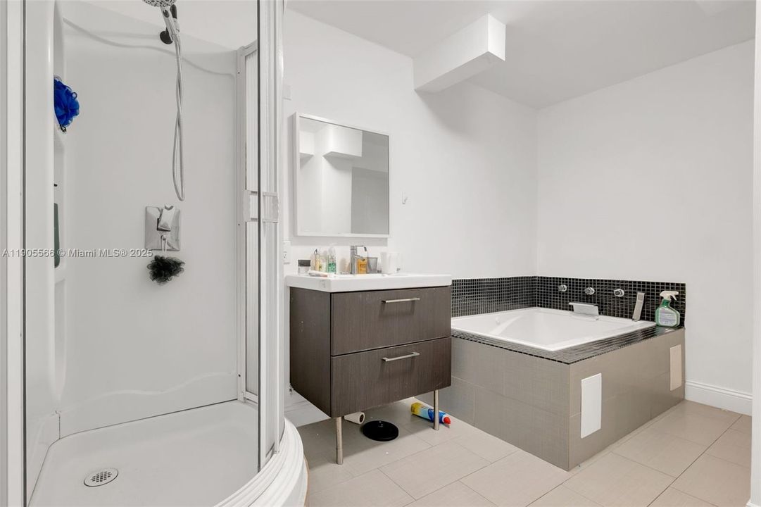 For Sale: $360,000 (3 beds, 2 baths, 1540 Square Feet)