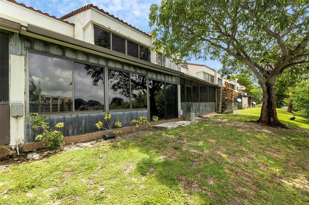 For Sale: $360,000 (3 beds, 2 baths, 1540 Square Feet)