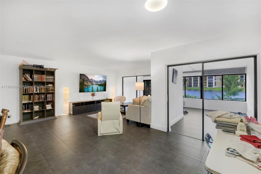 For Sale: $360,000 (3 beds, 2 baths, 1540 Square Feet)