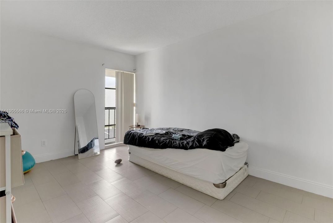 For Sale: $360,000 (3 beds, 2 baths, 1540 Square Feet)