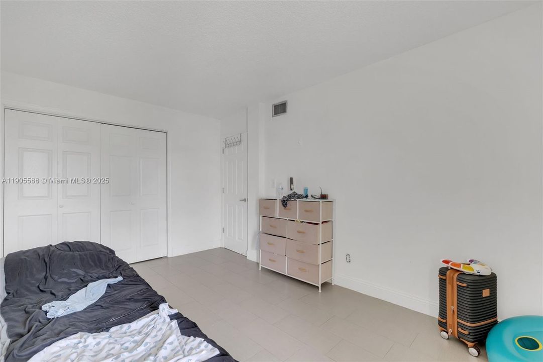 For Sale: $360,000 (3 beds, 2 baths, 1540 Square Feet)