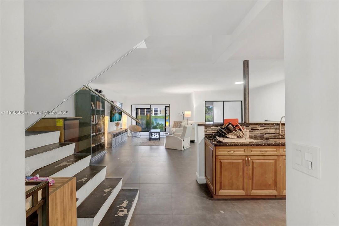 For Sale: $360,000 (3 beds, 2 baths, 1540 Square Feet)