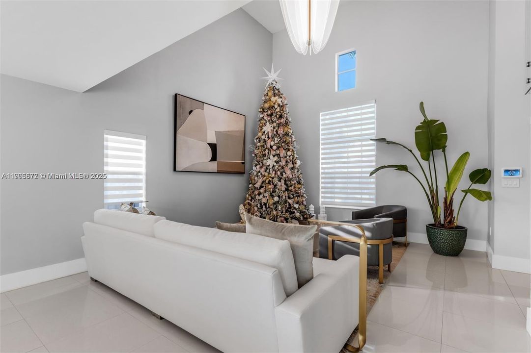 For Sale: $875,000 (5 beds, 3 baths, 2537 Square Feet)