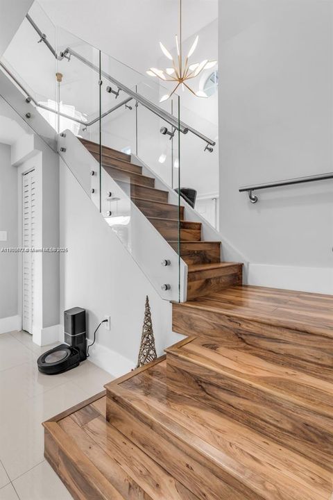 For Sale: $875,000 (5 beds, 3 baths, 2537 Square Feet)