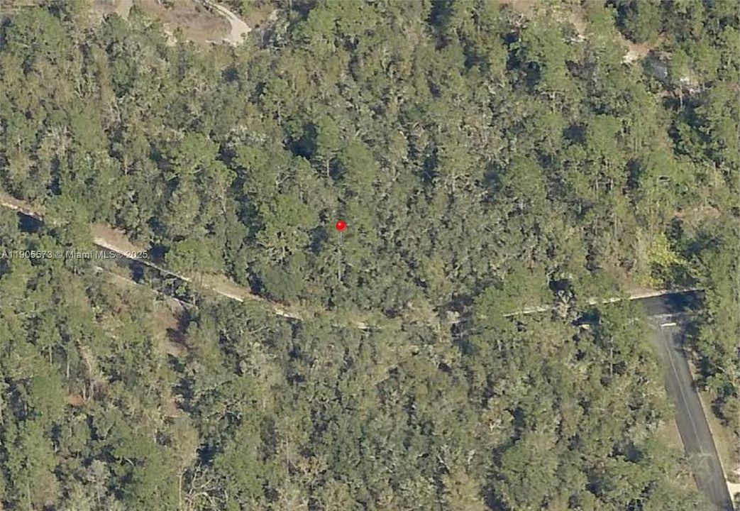 En Venta: $33,000 (0.38 acres)