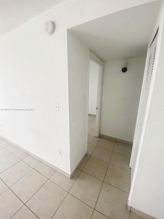 For Rent: $1,675 (1 beds, 1 baths, 600 Square Feet)