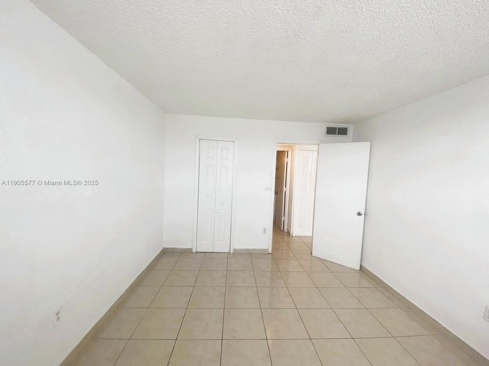For Rent: $1,675 (1 beds, 1 baths, 600 Square Feet)