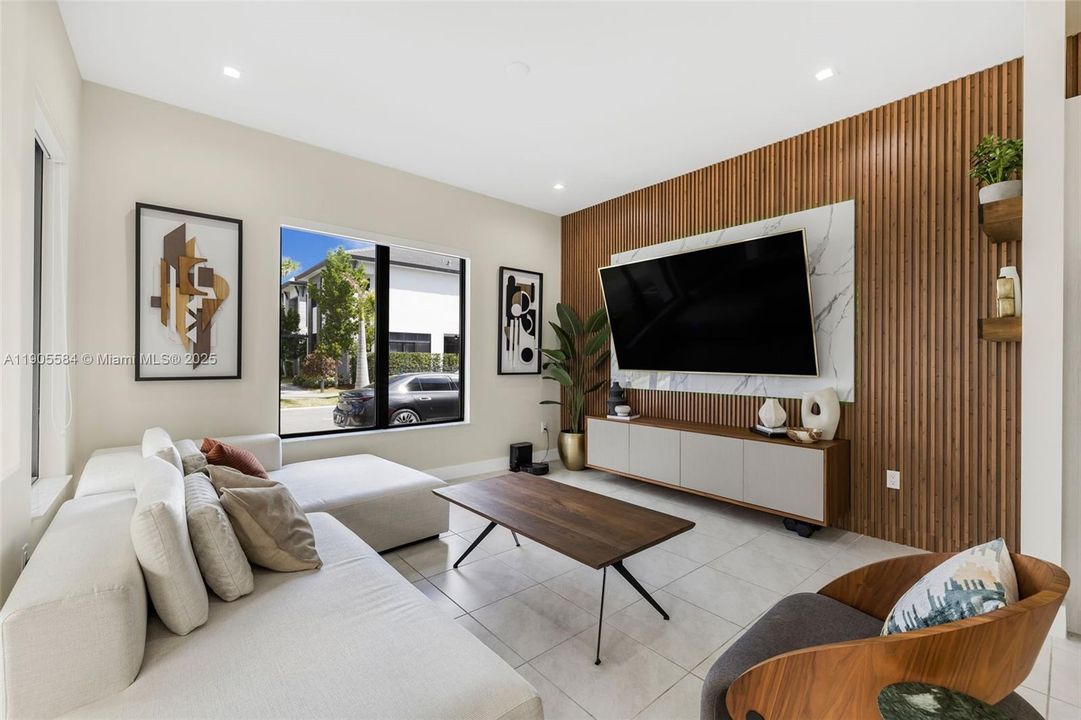 For Sale: $1,075,000 (3 beds, 2 baths, 2158 Square Feet)