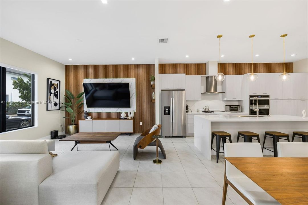 For Sale: $1,075,000 (3 beds, 2 baths, 2158 Square Feet)