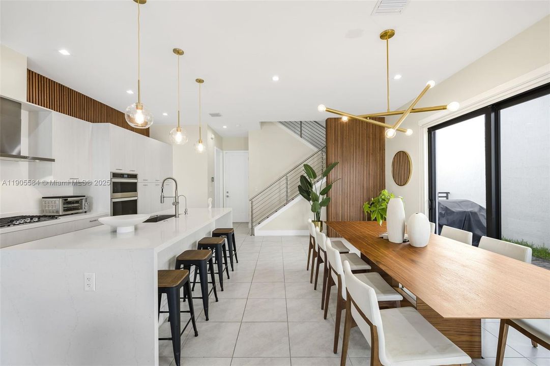 For Sale: $1,075,000 (3 beds, 2 baths, 2158 Square Feet)