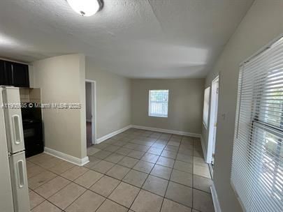 Recently Rented: $1,150 (1 beds, 1 baths, 992 Square Feet)