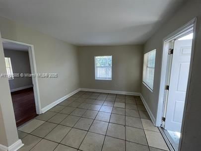 Recently Rented: $1,150 (1 beds, 1 baths, 992 Square Feet)
