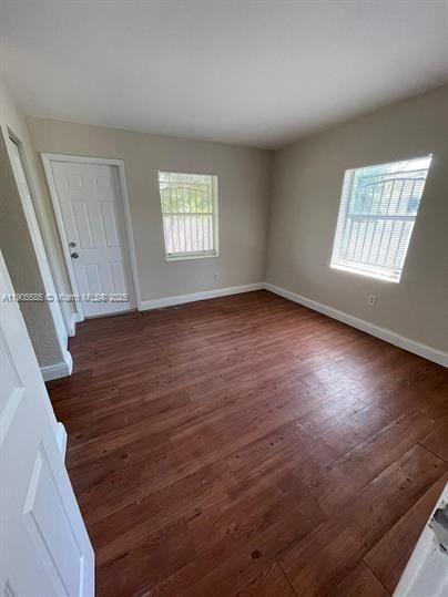 Recently Rented: $1,150 (1 beds, 1 baths, 992 Square Feet)