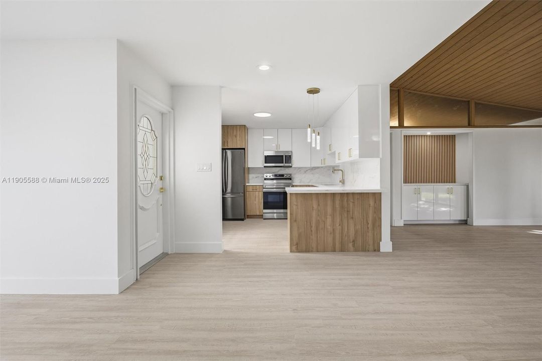 Recently Sold: $545,000 (3 beds, 2 baths, 1666 Square Feet)