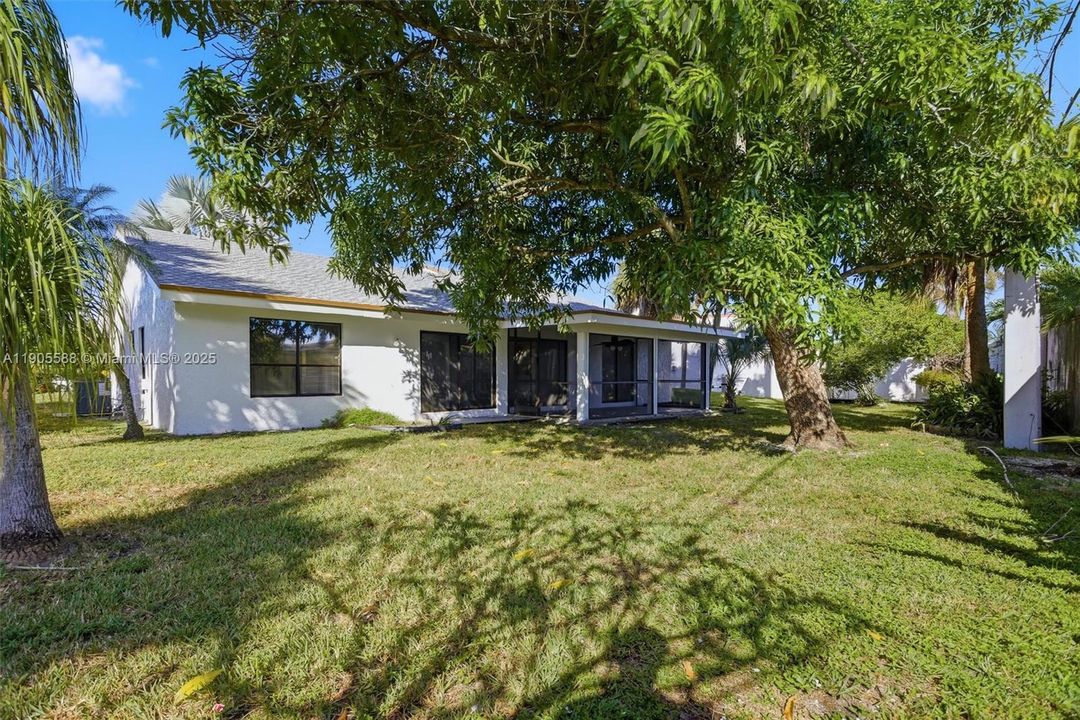 Recently Sold: $545,000 (3 beds, 2 baths, 1666 Square Feet)