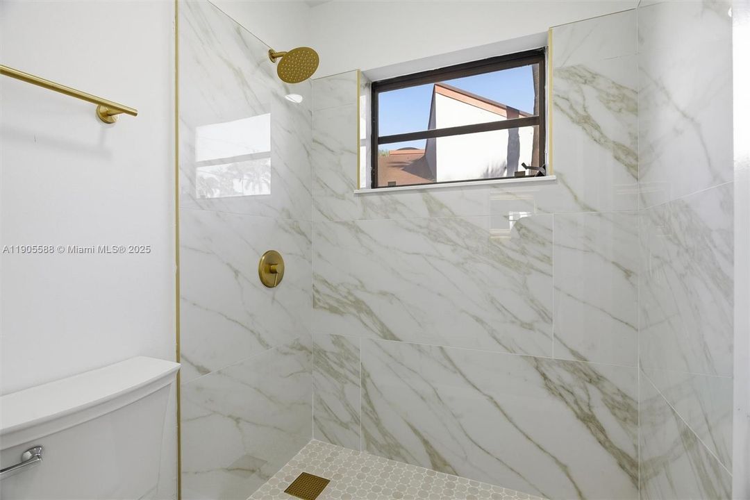 Recently Sold: $545,000 (3 beds, 2 baths, 1666 Square Feet)