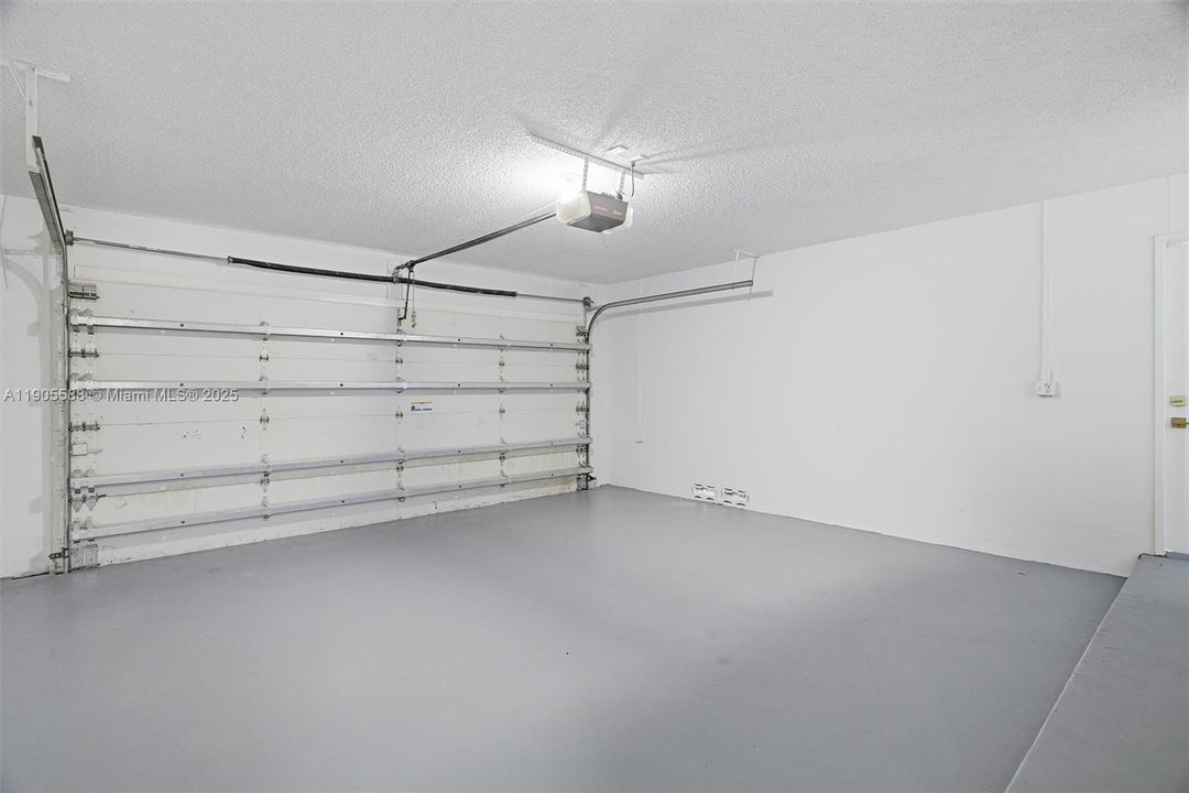 Recently Sold: $545,000 (3 beds, 2 baths, 1666 Square Feet)