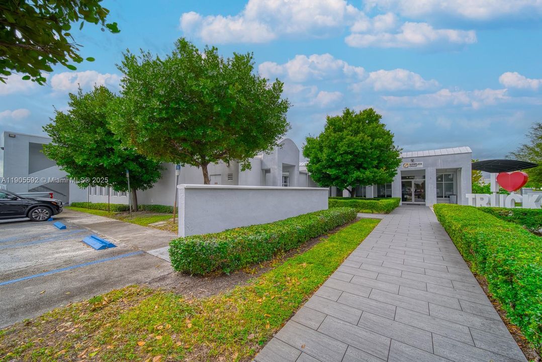 出租: $28 (0 贝兹, 0 浴室, 0 平方英尺)